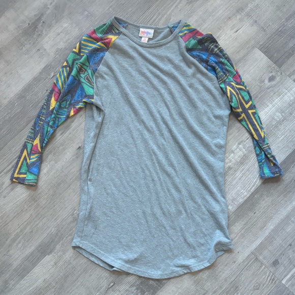 LuLaRoe Randi - Picture 1 of 3